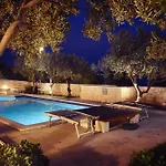 The Old Captain's Heritage Vila Trogir