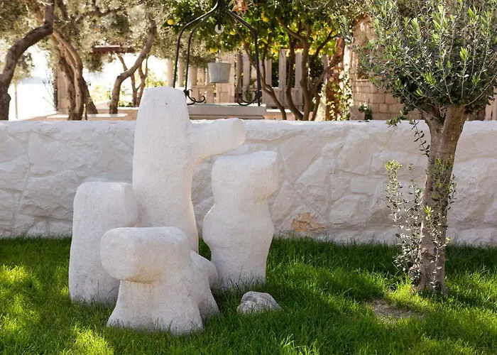 The Old Captain's Heritage Villa Trogir